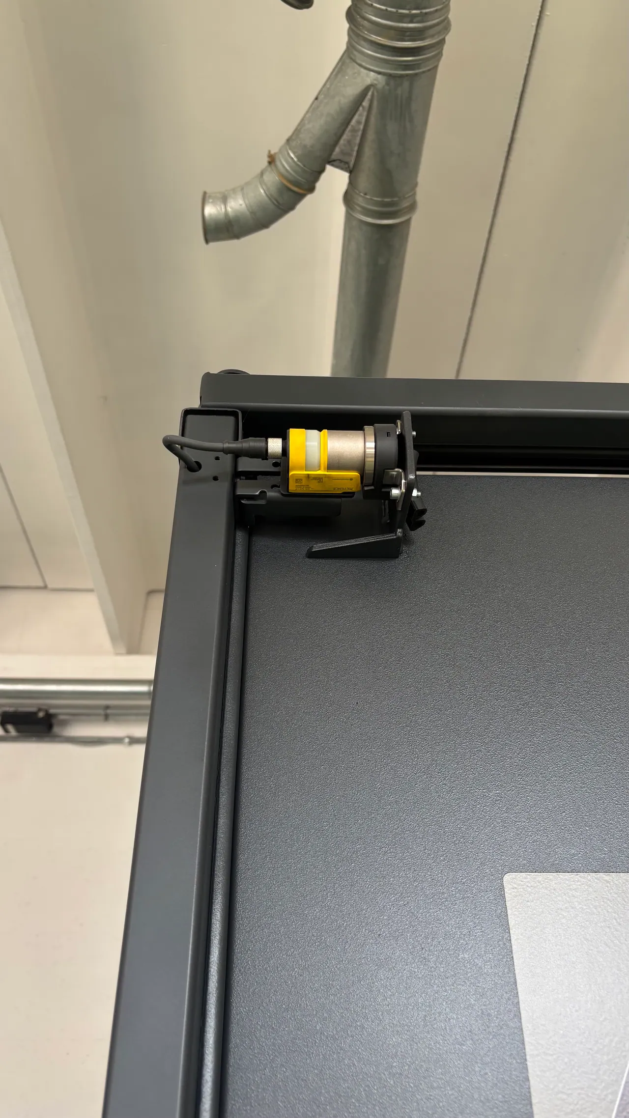 Cabina per saldatura laser Aegis su misura - immagine 4
