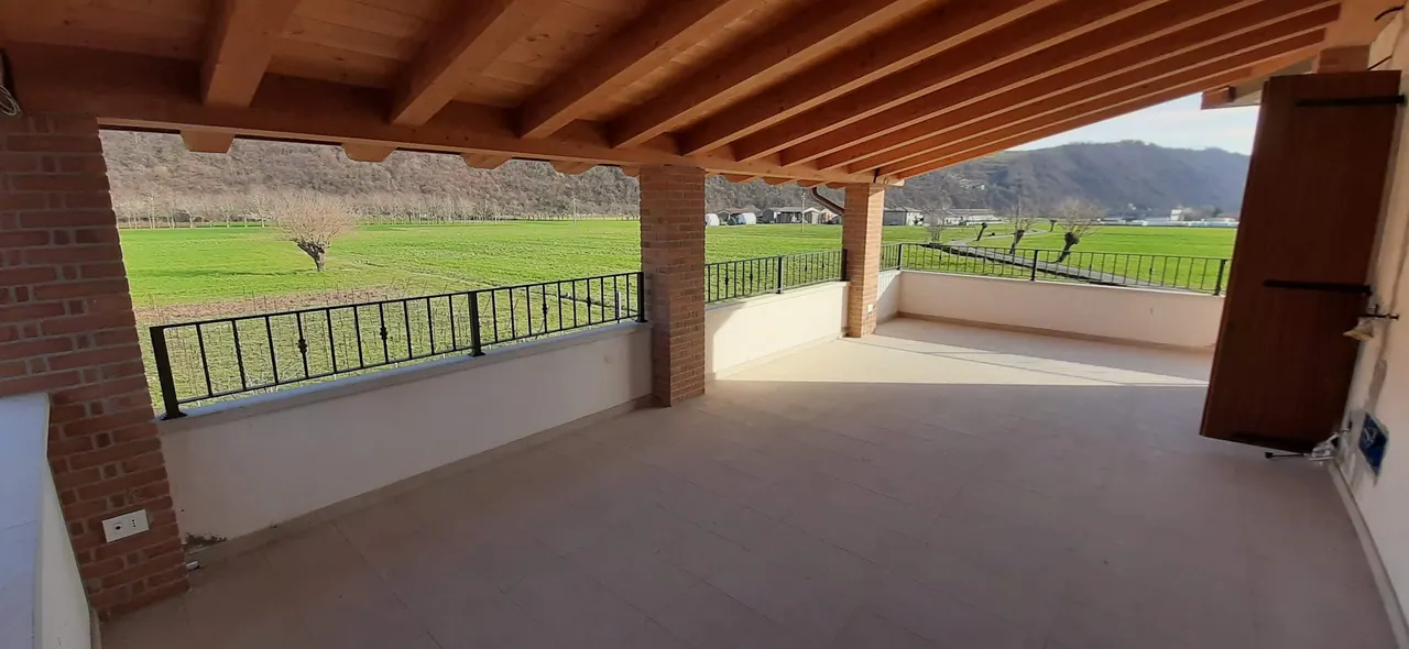 Realizzazioni di carpenteria metallica su misura - immagine 11