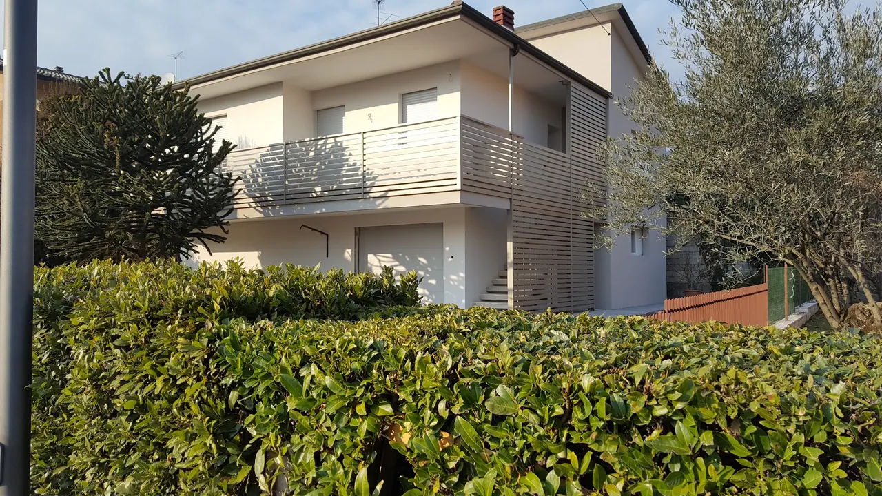 Realizzazioni di carpenteria metallica su misura - immagine 18