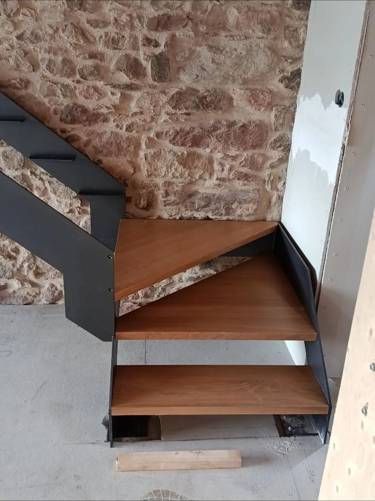 Realizzazioni di carpenteria metallica su misura - immagine 40